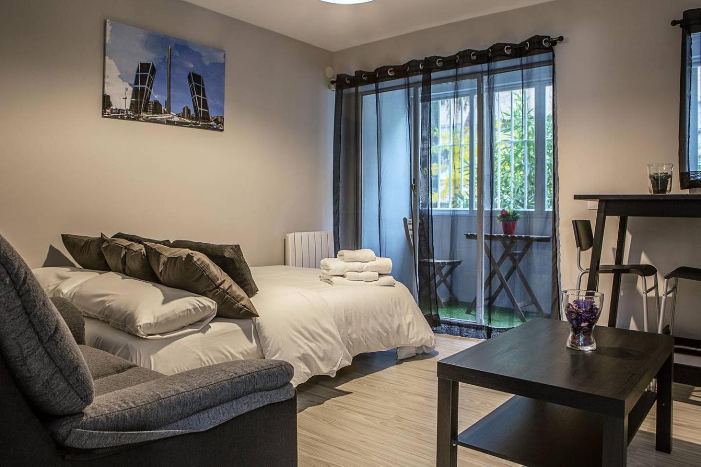 Lovely 3 Bedroom Apartment Next To Fuencarral Madrid Kültér fotó